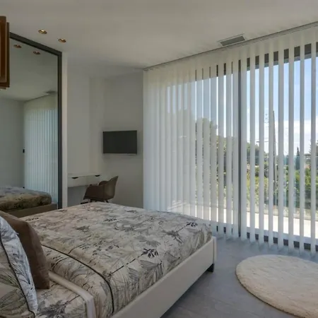 빌라 Superbe Neuve A La Ciotat, 105 M2, Jacuzzi 라시오타