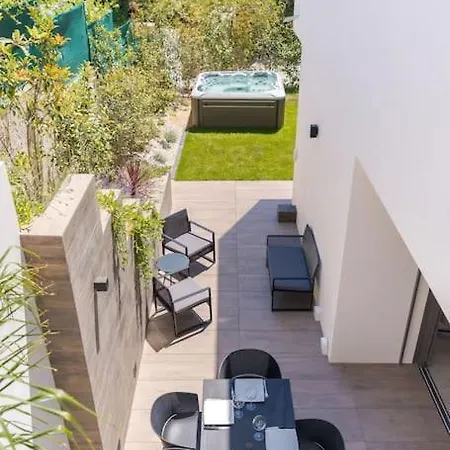 Superbe Neuve A La Ciotat, 105 M2, Jacuzzi *